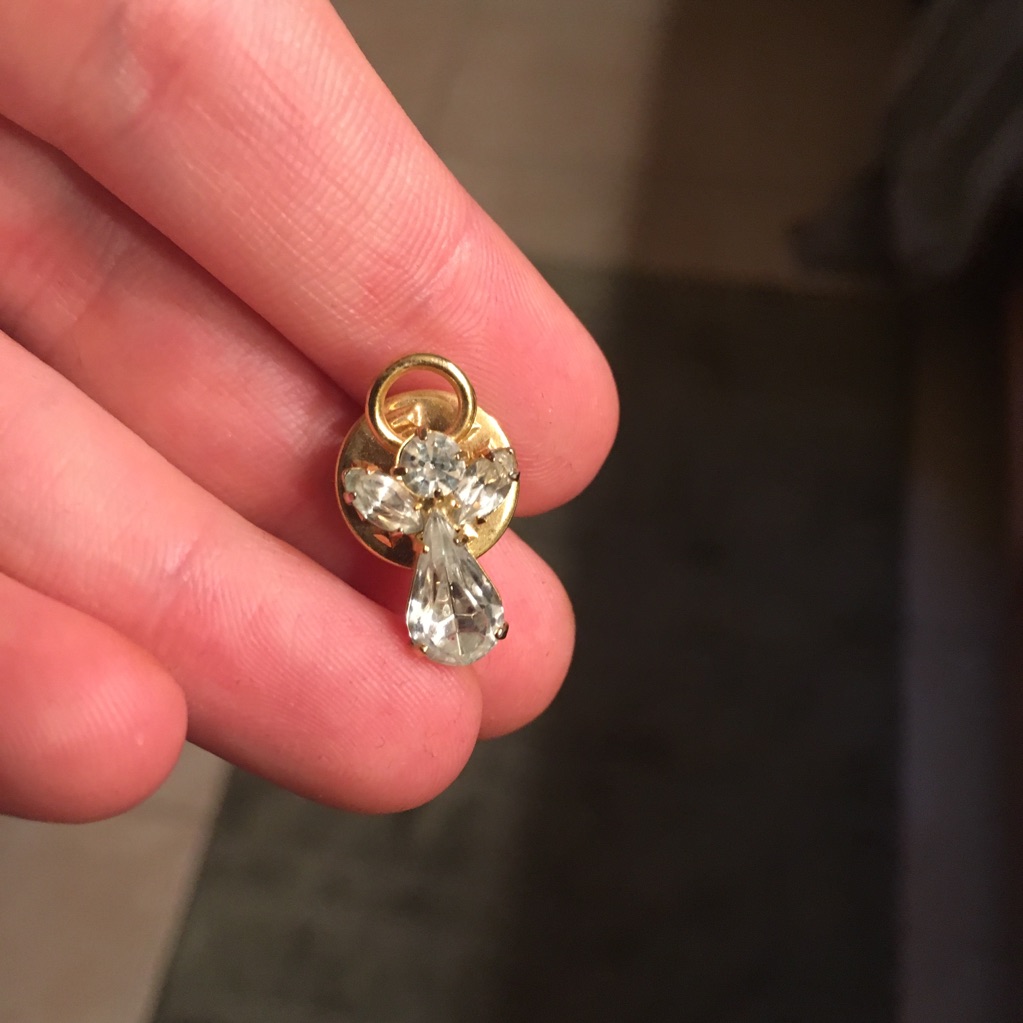 Small Angle Pin